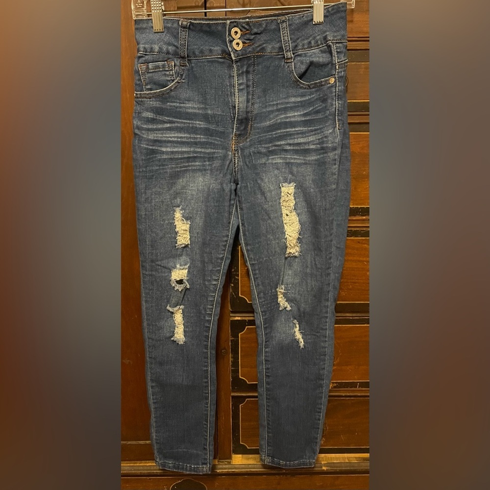 Blue Republic Trendy Distressed Skinny Jeans in Blue